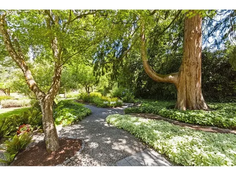 8175 SW Fairway Drive Portland OR 97225