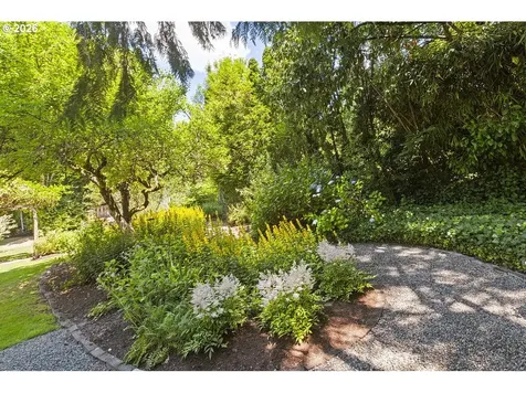 8175 SW Fairway Drive Portland OR 97225