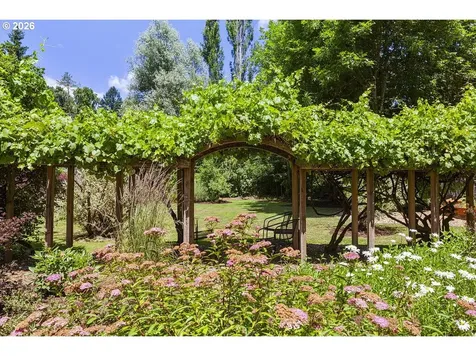 8175 SW Fairway Drive Portland OR 97225