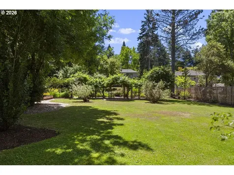 8175 SW Fairway Drive Portland OR 97225