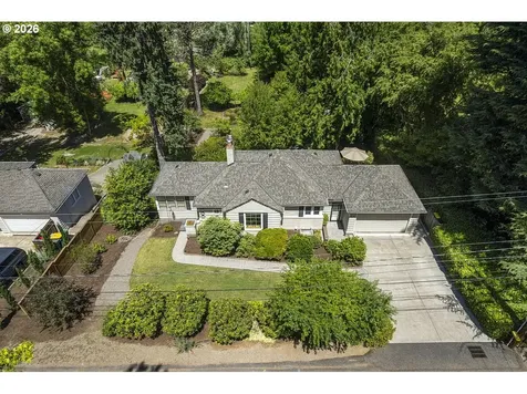 8175 SW Fairway Drive Portland OR 97225