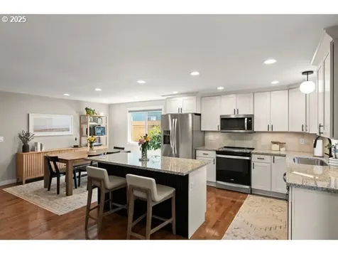 2525 SW 200th Court Beaverton OR 97003