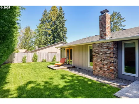 2525 SW 200th Court Beaverton OR 97003