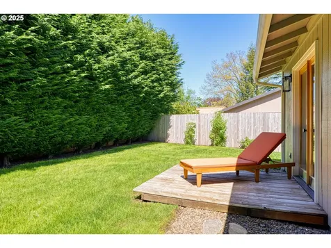 2525 SW 200th Court Beaverton OR 97003