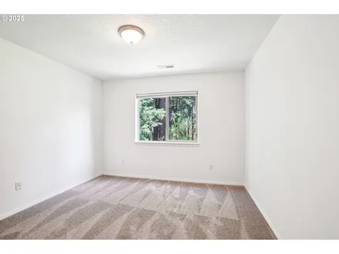 2651 NE 88th Place Vancouver WA 98662