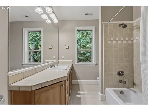 14067 Goodall Road Lake Oswego OR 97034