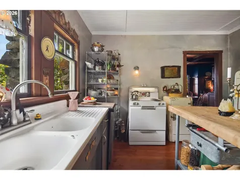 91755 Lewis And Clark Road Astoria OR 97103