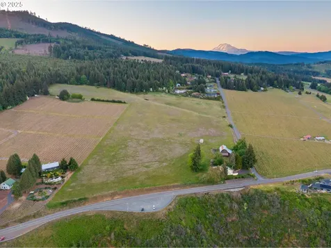 11 Wess Road Underwood WA 98651