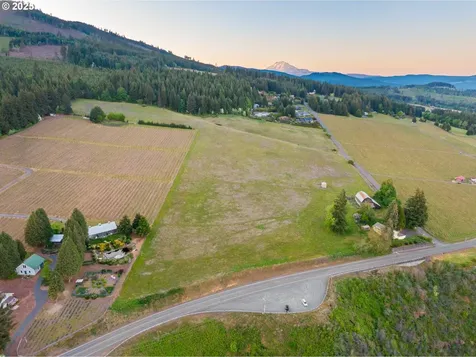 11 Wess Road Underwood WA 98651