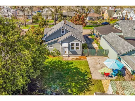 6334 N Omaha Avenue Portland OR 97217