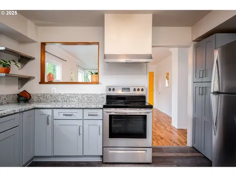 734 NE 120th Avenue Portland OR 97220