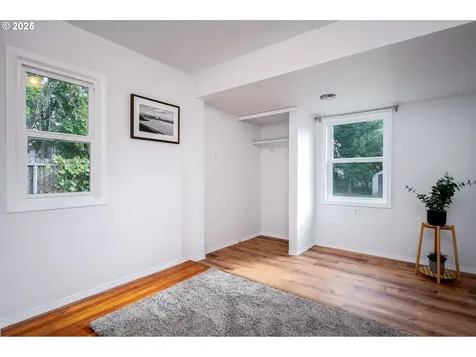 734 NE 120th Avenue Portland OR 97220