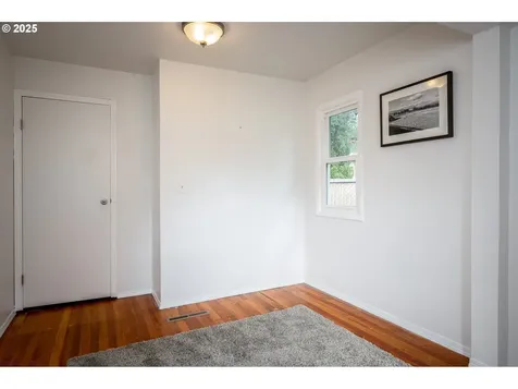 734 NE 120th Avenue Portland OR 97220