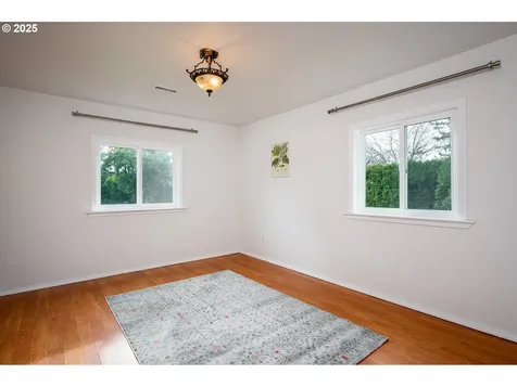 734 NE 120th Avenue Portland OR 97220