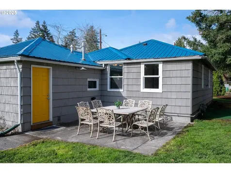 734 NE 120th Avenue Portland OR 97220