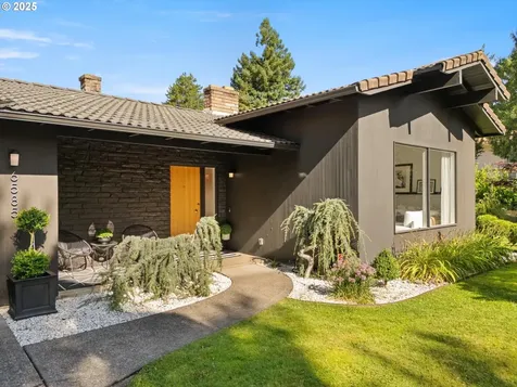 6585 SW 89th Place Portland OR 97223