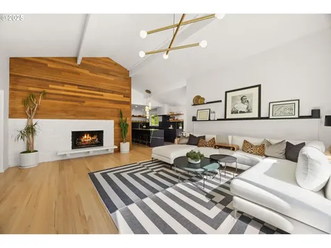 6585 SW 89th Place Portland OR 97223
