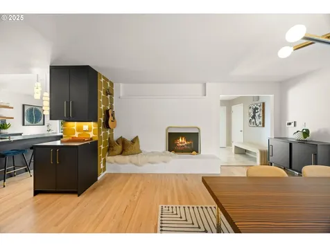 6585 SW 89th Place Portland OR 97223