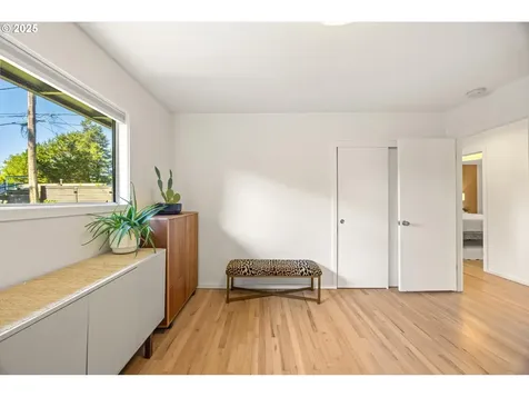 6585 SW 89th Place Portland OR 97223