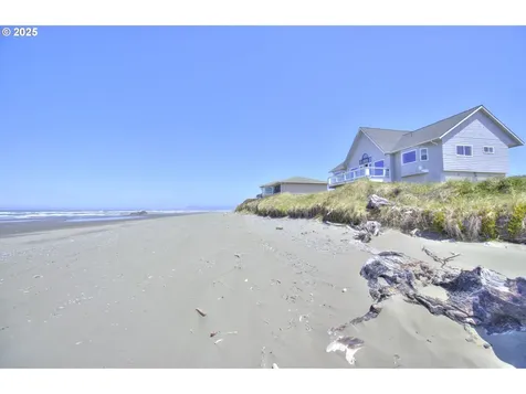 93830 Low Tide Drive Gold Beach OR 97444
