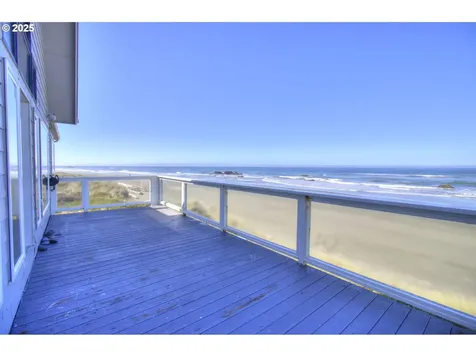 93830 Low Tide Drive Gold Beach OR 97444