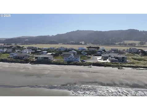 93830 Low Tide Drive Gold Beach OR 97444