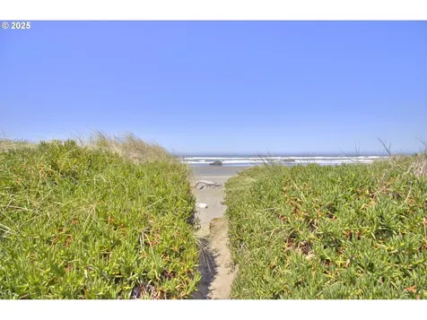 93830 Low Tide Drive Gold Beach OR 97444