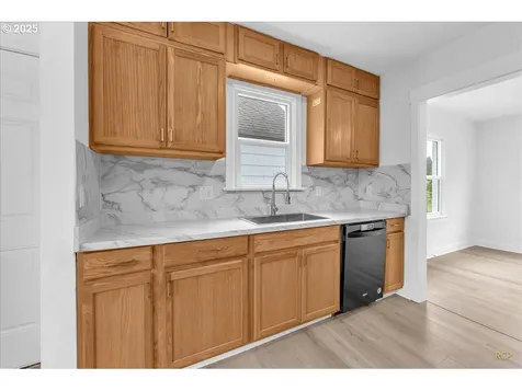 3507 Oak Street Longview WA 98632