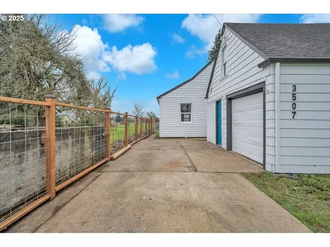 3507 Oak Street Longview WA 98632