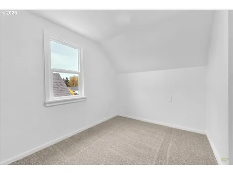 3507 Oak Street Longview WA 98632