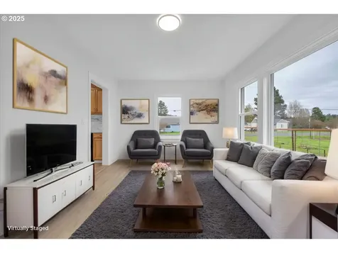3507 Oak Street Longview WA 98632