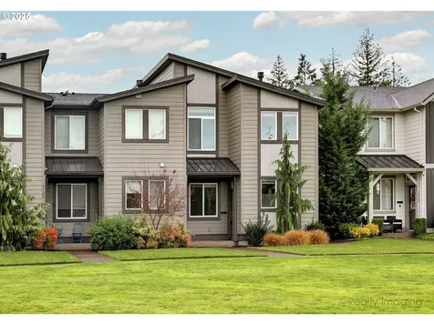 3732 SE Centifolia Avenue Hillsboro OR 97123