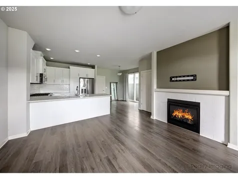 3732 SE Centifolia Avenue Hillsboro OR 97123