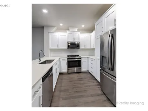 3732 SE Centifolia Avenue Hillsboro OR 97123
