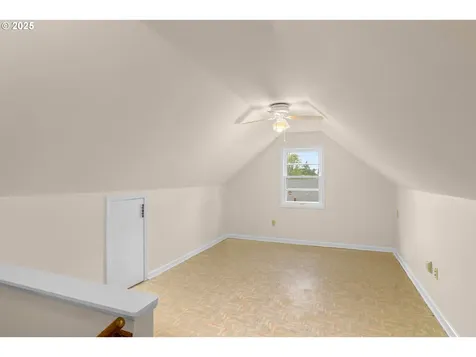 6356 N Omaha Avenue Portland OR 97217