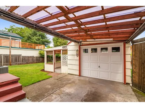 6356 N Omaha Avenue Portland OR 97217