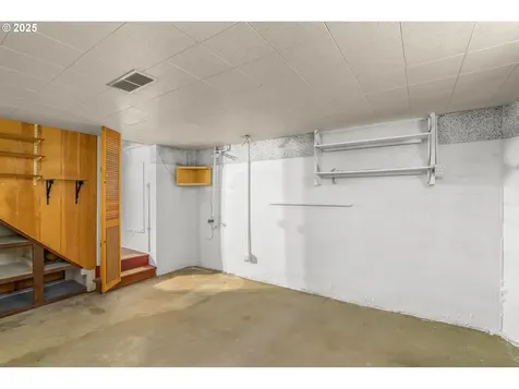6356 N Omaha Avenue Portland OR 97217