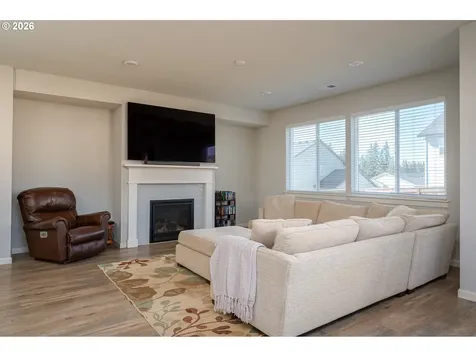 37451 Pink Street Sandy OR 97055