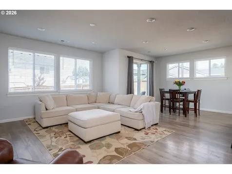 37451 Pink Street Sandy OR 97055