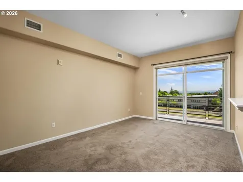4884 NW Promenade Terrace Portland OR 97229
