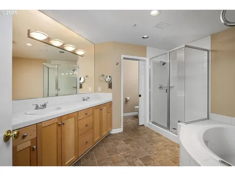 4884 NW Promenade Terrace Portland OR 97229