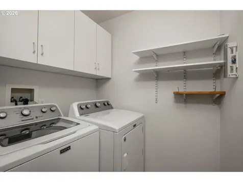 4884 NW Promenade Terrace Portland OR 97229