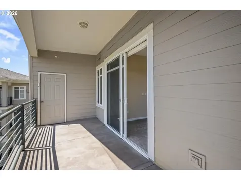 4884 NW Promenade Terrace Portland OR 97229