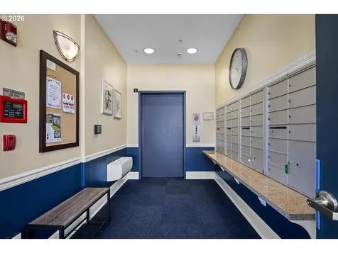 4884 NW Promenade Terrace Portland OR 97229