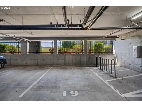 4884 NW Promenade Terrace Portland OR 97229
