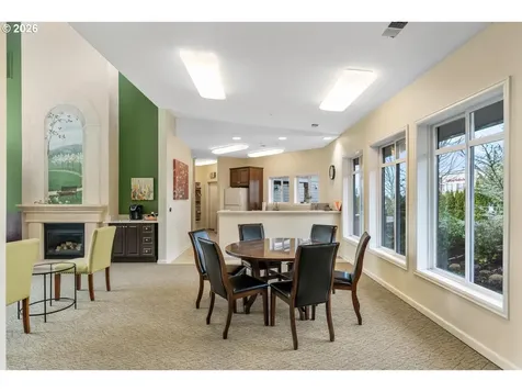 4884 NW Promenade Terrace Portland OR 97229
