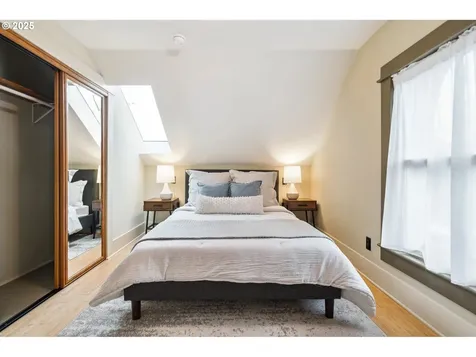 235 NE Jefferson Street Hillsboro OR 97124