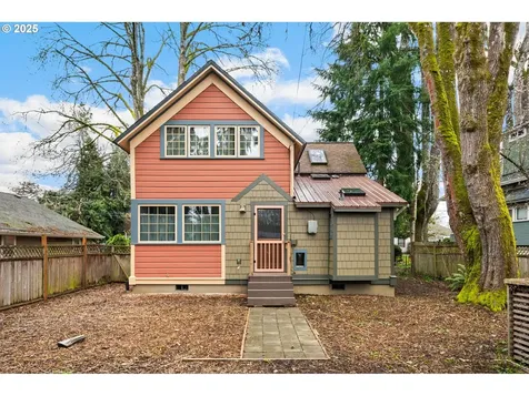 235 NE Jefferson Street Hillsboro OR 97124