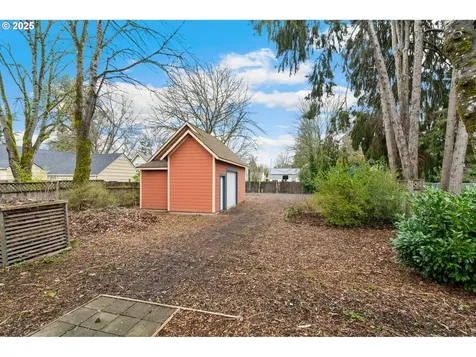 235 NE Jefferson Street Hillsboro OR 97124