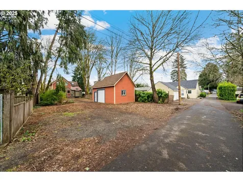 235 NE Jefferson Street Hillsboro OR 97124